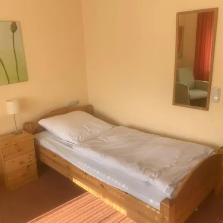 Хостел 1 Bett In Ehemaligem Fur Kurz Oder Lang Зиген